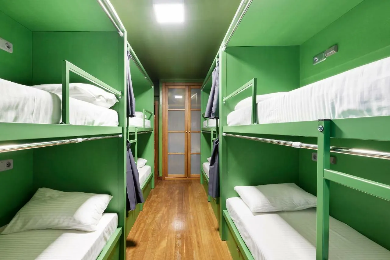 Huux Hostel Lisbon