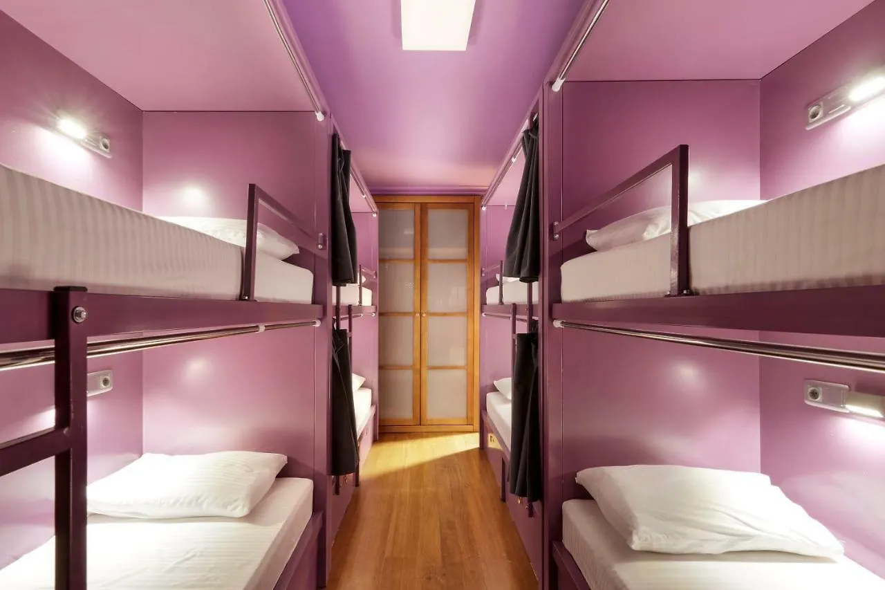 Huux Hostel Lisbon